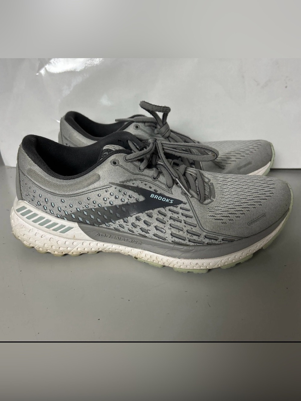 Brooks Adrenaline GTS 21 Running Shoes Sneakers Women’s Sz 8.5 Wide